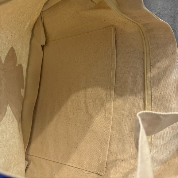 Custom cream and purple tote bag - Picture 15 of 15